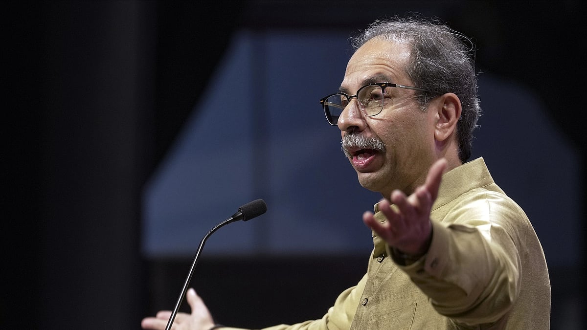 ಶಿವಸೇನಾ ಬಣಗಳ ನಡುವಿನ ಸಮರ ಉಲ್ಬಣ