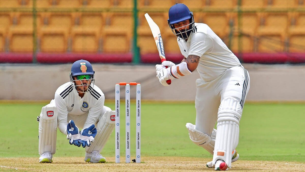 Duleep Trophy: ಸಾಧಾರಣ ಮೊತ್ತಕ್ಕೆ ಕುಸಿದ ದಕ್ಷಿಣ ವಲಯ; ಪಶ್ಚಿಮ ವಲಯಕ್ಕೆ ಉತ್ತಮ ಆರಂಭ