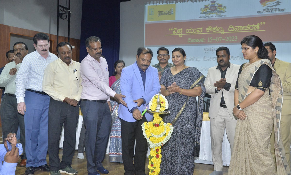 ಐಎಎಸ್‌, ಕೆಎಎಸ್‌ನಲ್ಲಿ ಕೋಲಾರವೇ ಮೊದಲಿರಬೇಕು: ಅಕ್ರಂ ಪಾಷ