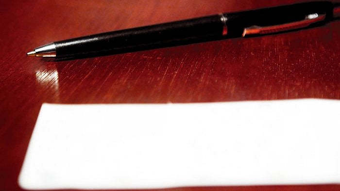 ಸಚಿವರು, ಸ್ವಾಮೀಜಿ, ಸಾಹಿತಿಗಳು, ನಟರಿಗೆ ಕೊಲೆ ಬೆದರಿಕೆ ಪತ್ರ