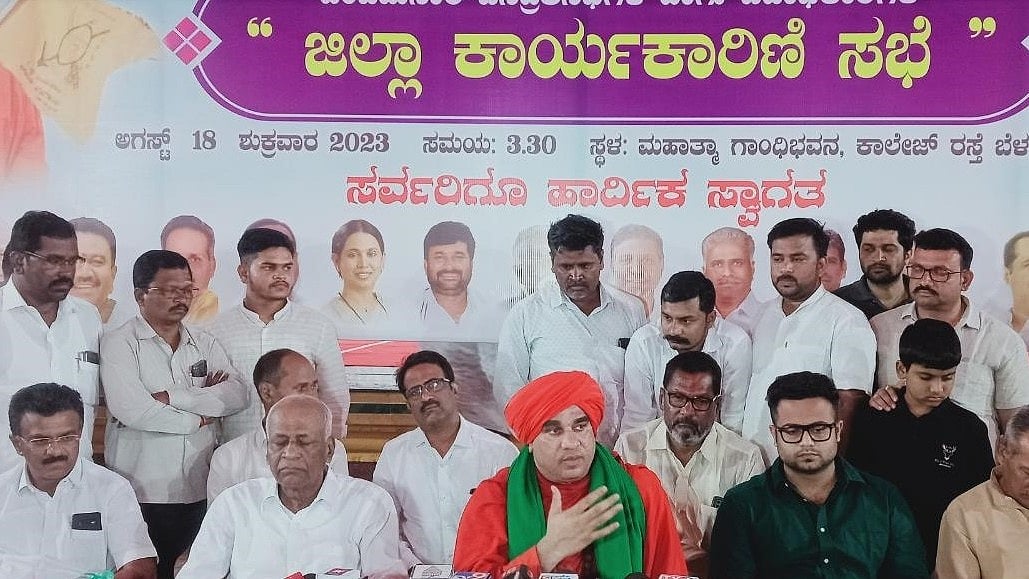 ಮೀಸಲಾತಿಗಾಗಿ ಬೀದಿಯಲ್ಲೇ ಇಷ್ಟಲಿಂಗ ಪೂಜೆ, ಹೋರಾಟ: ಬಸವಜಯ ಮೃತ್ಯುಂಜಯ ಸ್ವಾಮೀಜಿ