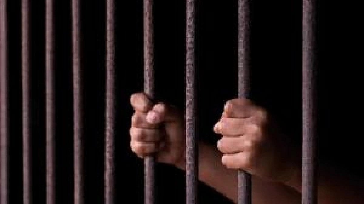 ಪಾಕಿಸ್ತಾನ ಭಯೋತ್ಪಾದ‌ಕ ಸಂಘಟನೆಗಳ ಜೊತೆ ನಂಟು: ಮೂವರ ಬಂಧನ