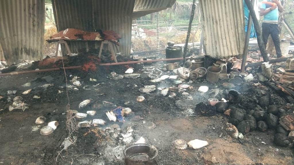 ಬಾಣೂರು: ಆಕಸ್ಮಿಕ ಬೆಂಕಿಗೆ ಮನೆ, ಕೊಟ್ಟಿಗೆ ಭಸ್ಮ