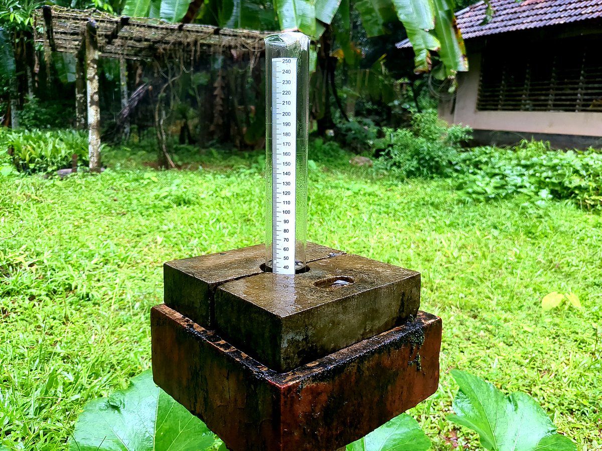 47 ವರ್ಷಗಳ ಮಳೆ ಪ್ರಮಾಣ ದಾಖಲಿಸಿದ ಸುಳ್ಯದ ಕೃಷಿಕ ಪಿಜಿಎಸ್‌ಎನ್‌ ಪ್ರಸಾದ್‌ 