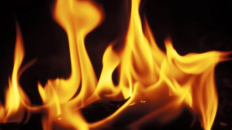 ಬಾಲಕಿಯ ಮೇಲೆ ಅತ್ಯಾಚಾರಗೈದು, ಕಲ್ಲಿದ್ದಲು ಕುಲುಮೆಯಲ್ಲಿ ಸುಟ್ಟ ದುಷ್ಕರ್ಮಿಗಳು