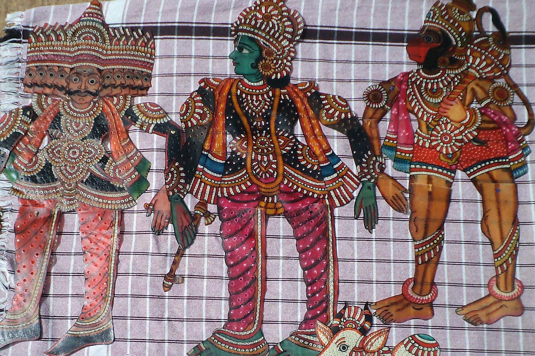 ಪ್ರದರ್ಶನದಲ್ಲಿ ಗಮನ ಸೆಳೆವ ತೊಗಲು ಗೊಂಬೆಗಳು