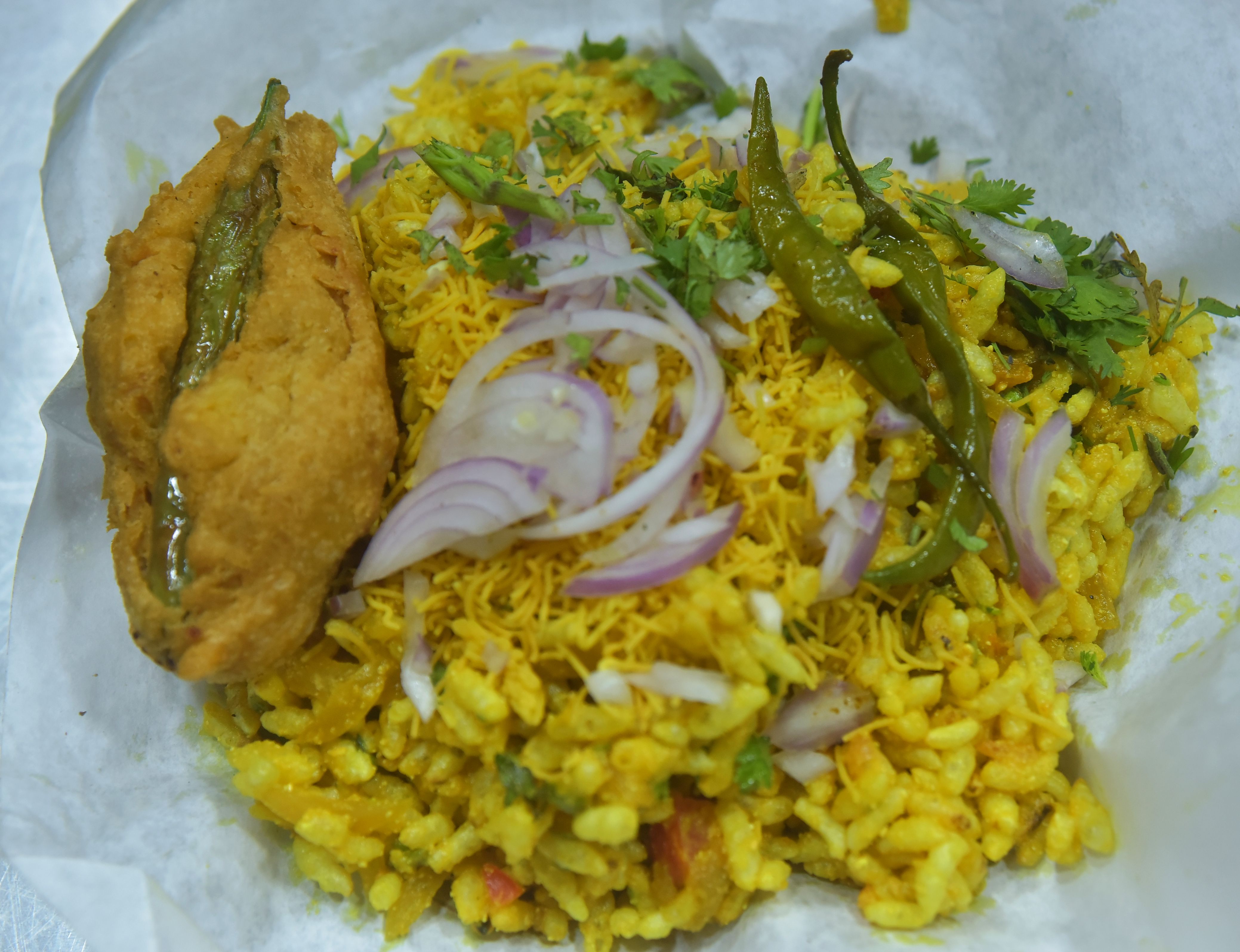 ಗಿರ್ಮಿಟ್‌ ಮಿರ್ಚಿ ಬಜ್ಜಿ