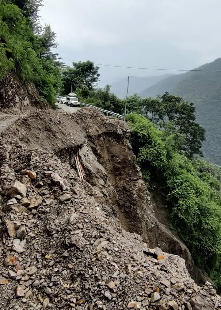 ಕೇದಾರನಾಥ ಬಳಿ ಸಿಲುಕಿದ ಚಿತ್ರದುರ್ಗದ ಯಾತ್ರಿಕರು