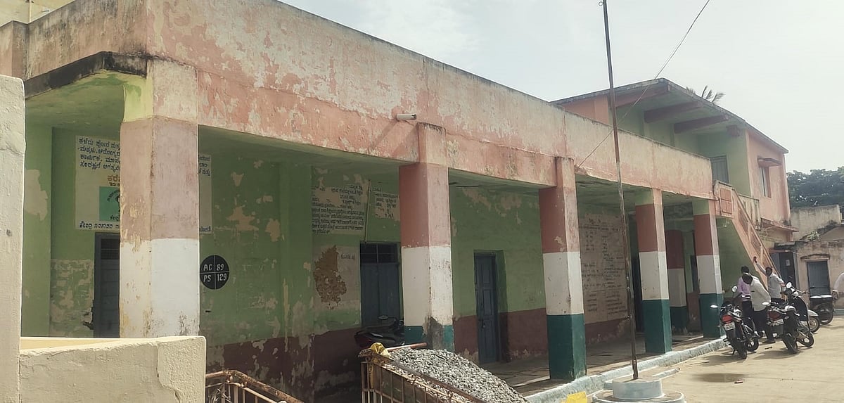 ಉರ್ದು ಶಾಲೆಯ ಸ್ಥಿತಿ: ಒಬ್ಬ ವಿದ್ಯಾರ್ಥಿನಿ, ಇಬ್ಬರು ಶಿಕ್ಷಕಿಯರು, 6 ಕೊಠಡಿಗಳು!