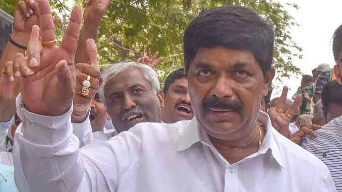 ಗುತ್ತಿಗೆದಾರ ಕೆಂಪಣ್ಣಗೆ ಕಿಕ್‌ಬ್ಯಾಕ್‌: ಶಾಸಕ ಗೋಪಾಲಯ್ಯ ಆರೋಪ