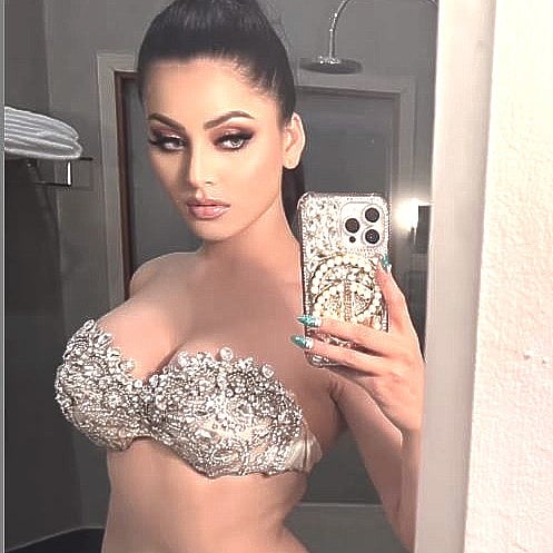 ನಿಮಿಷಕ್ಕೆ ₹ 1 ಕೋಟಿ ಚಾರ್ಜ್ ಮಾಡುವೆ ಎಂದ ನಟಿ ಊರ್ವಶಿ: ಸಿಕ್ಕಾಪಟ್ಟೆ ಟ್ರೋಲ್