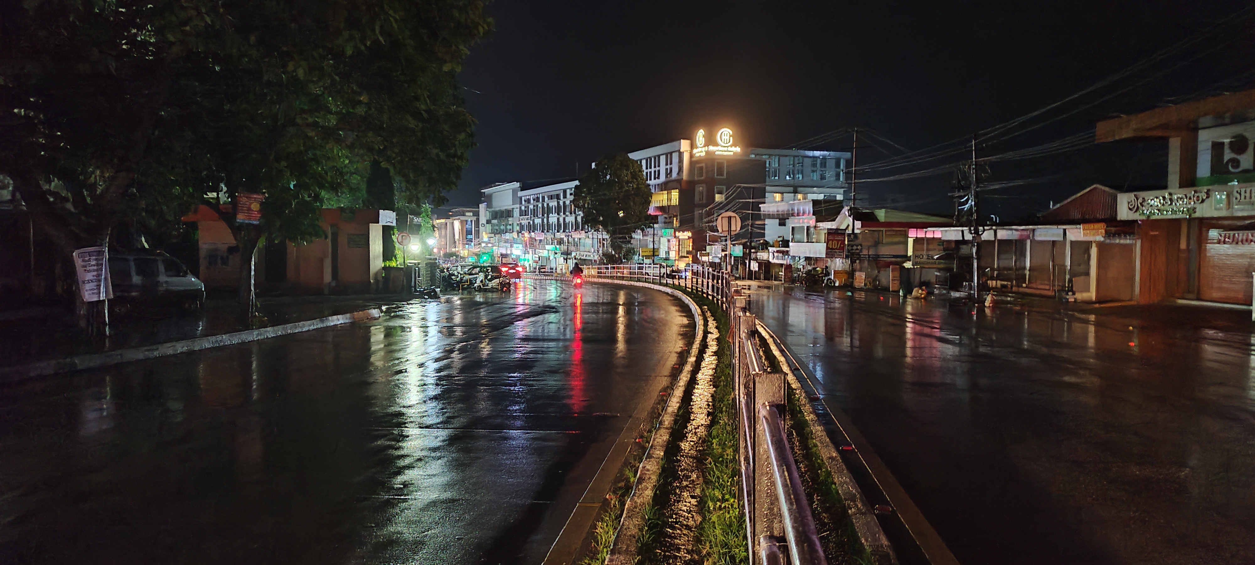 ಮಣಿಪಾಲ ನಗರದಲ್ಲಿ ಕತ್ತಲಿನಲ್ಲಿ ಮುಳುಗಿರುವುದು