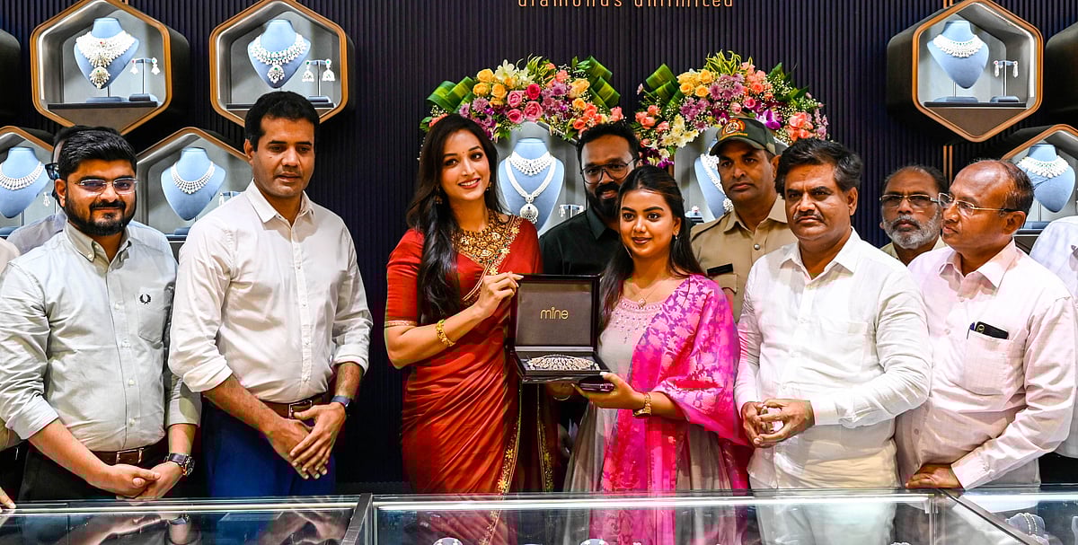 ಮಲಬಾರ್‌ ಗೋಲ್ಡ್‌ನ ನವೀಕೃತ ಮಳಿಗೆ ಉದ್ಘಾಟನೆ 