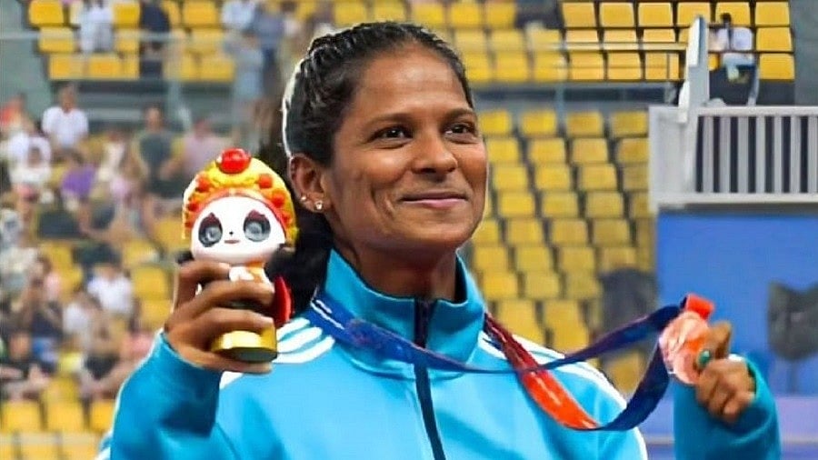 ಲಾಂಗ್‌ ಜಂಪ್‌: ಮಂಗಳೂರು ವಿವಿಯಲ್ಲಿ ಇತಿಹಾಸ ಸೃಷ್ಟಿಸಿದ ಆಳ್ವಾಸ್‌ ವಿದ್ಯಾರ್ಥಿನಿ