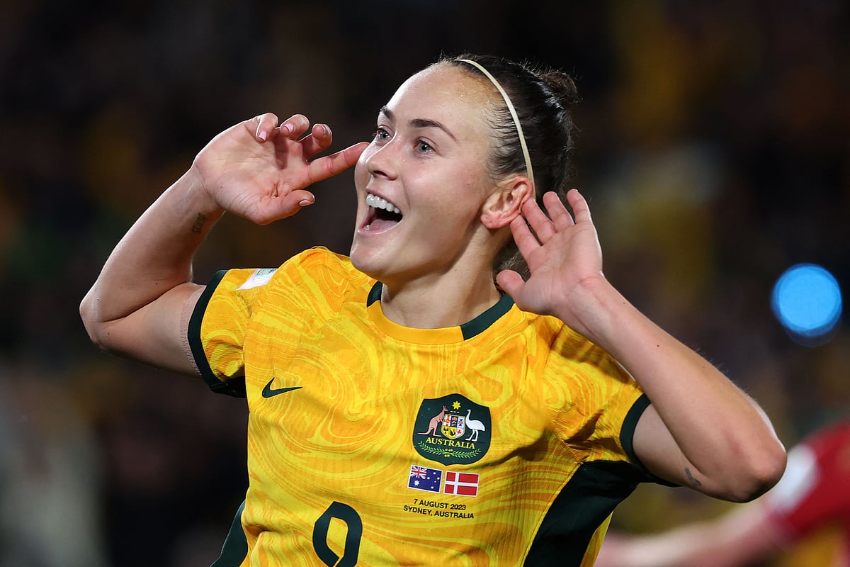 ವಿಶ್ವಕಪ್‌ ಫುಟ್‌ಬಾಲ್‌: ಎಂಟರಘಟ್ಟಕ್ಕೆ ಆಸ್ಟ್ರೇಲಿಯಾ, ಇಂಗ್ಲೆಂಡ್‌