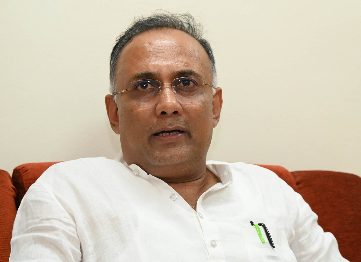 ಪ್ರಜ್ವಲ್ ವಿದೇಶಕ್ಕೆ ಪರಾರಿಯಾಗುವುದು ಏಕೆ ತಡೆಯಲಿಲ್ಲ; ದಿನೇಶ್ ಗುಂಡೂರಾವ್‌