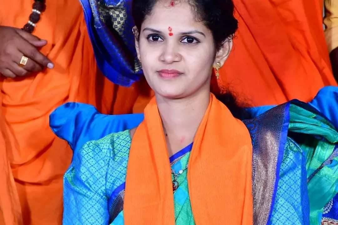 ತಂದೆಗೆ ಕಿರುಕುಳ ನೀಡದಂತೆ 'ಬಿಗ್ ಬಾಸ್' ಸ್ಪರ್ಧಿ ಚೈತ್ರಾಗೆ ನ್ಯಾಯಾಲಯ ಸೂಚನೆ