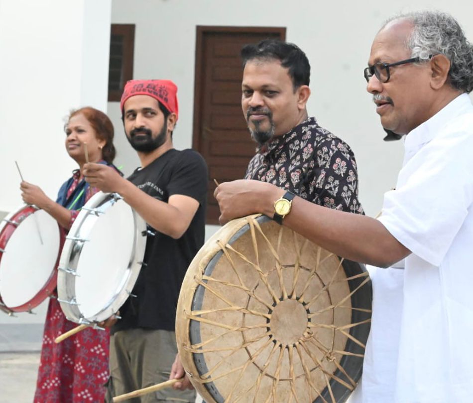 ಸಂಸ್ಕೃತಿ ಚಿಂತಕ ರಾಜಪ್ಪ ದಳವಾಯಿ ಅವರೂ ಸೇರಿದಂತೆ ಶಿಬಿರಾರ್ಥಿಗಳು