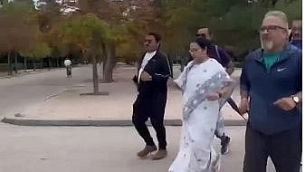 ಸ್ಪೇನ್‌ ಉದ್ಯಾನದಲ್ಲಿ ಜಾಗಿಂಗ್‌ ಮಾಡಿ ಬೆವರಿಳಿಸಿದ ಮಮತಾ ಬ್ಯಾನರ್ಜಿ