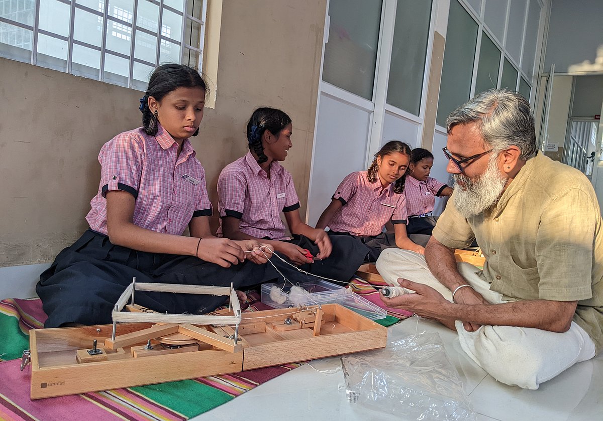 ಗಾಂಧಿ ಜಯಂತಿ ವಿಶೇಷ | ಚರಕದೊಂದಿಗೆ ಬೆರೆತ ಶಕ್ತಿಧಾಮದ ಮಕ್ಕಳು 