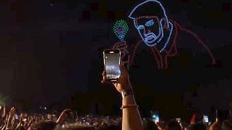 500 ಡ್ರೋನ್‌ಗಳಿಂದ ಆಕಾಶದಲ್ಲಿ ಆರಡಿ ಕಟೌಟ್‌ ನಿರ್ಮಿಸಿದ ಪ್ರಿಯಾ ಸುದೀಪ್– ವಿಡಿಯೊ