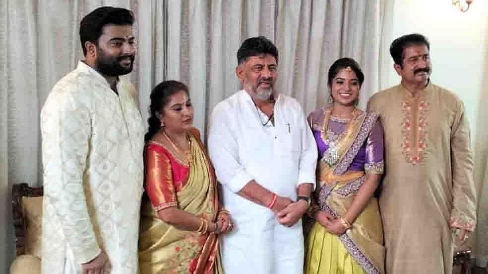 ಪೂರ್ಣಿಮಾ ಶ್ರೀನಿವಾಸ್–ಡಿ.ಕೆ. ಶಿವಕುಮಾರ್ ಭೇಟಿ; ‘ಕೈ’ ಸೇರುವ ವದಂತಿಗೆ ಪುಷ್ಠಿ