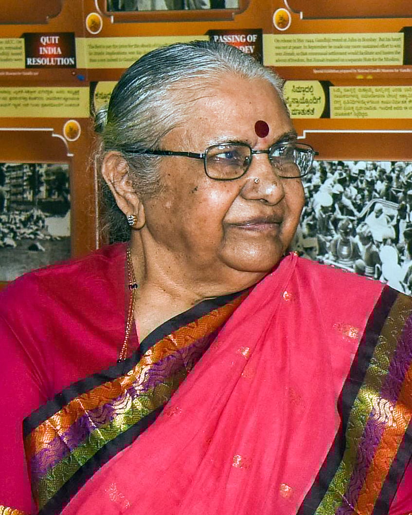 ಸಾಹಿತಿ ಕಮಲಾ ಹಂಪನಾ ನಿಧನ: ಸಿಎಂ ಸಿದ್ದರಾಮಯ್ಯ ಸೇರಿ ಗಣ್ಯರಿಂದ ಸಂತಾಪ