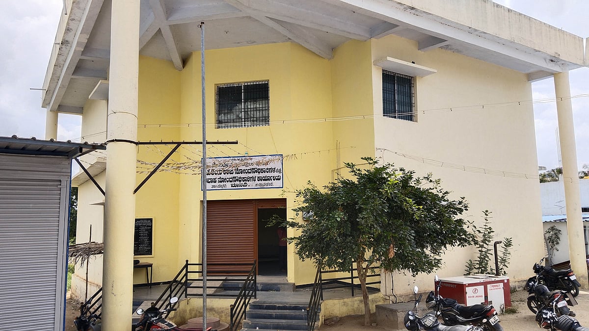 ಮಾನ್ವಿ | ನೋಂದಣಿ ವಿಳಂಬ: ಸಾರ್ವಜನಿಕರ ಪರದಾಟ