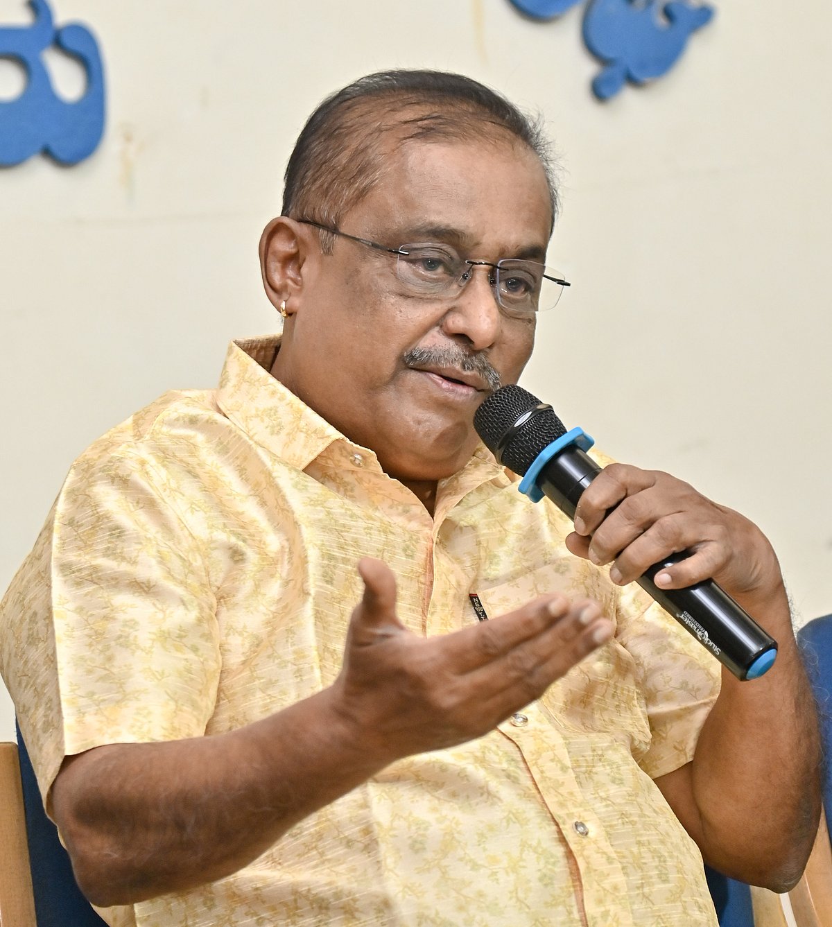 ಬೆಂಗಳೂರು ಚಿತ್ರೋತ್ಸವದ ಪ್ರಯುಕ್ತ ಹಂಸಲೇಖ ಅವರಿಗೆ ಜೀವಮಾನ ಸಾಧನೆ ಪ್ರಶಸ್ತಿ