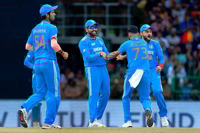 ಶ್ರೀಲಂಕಾ 50 ರನ್ನಿಗೆ ಆಲೌಟ್ - ಭಾರತಕ್ಕೆ 10 ವಿಕೆಟ್ ಗೆಲುವು - 8ನೇ ಬಾರಿ ಏಷ್ಯಾ ಕಪ್ ಗೆಲುವು