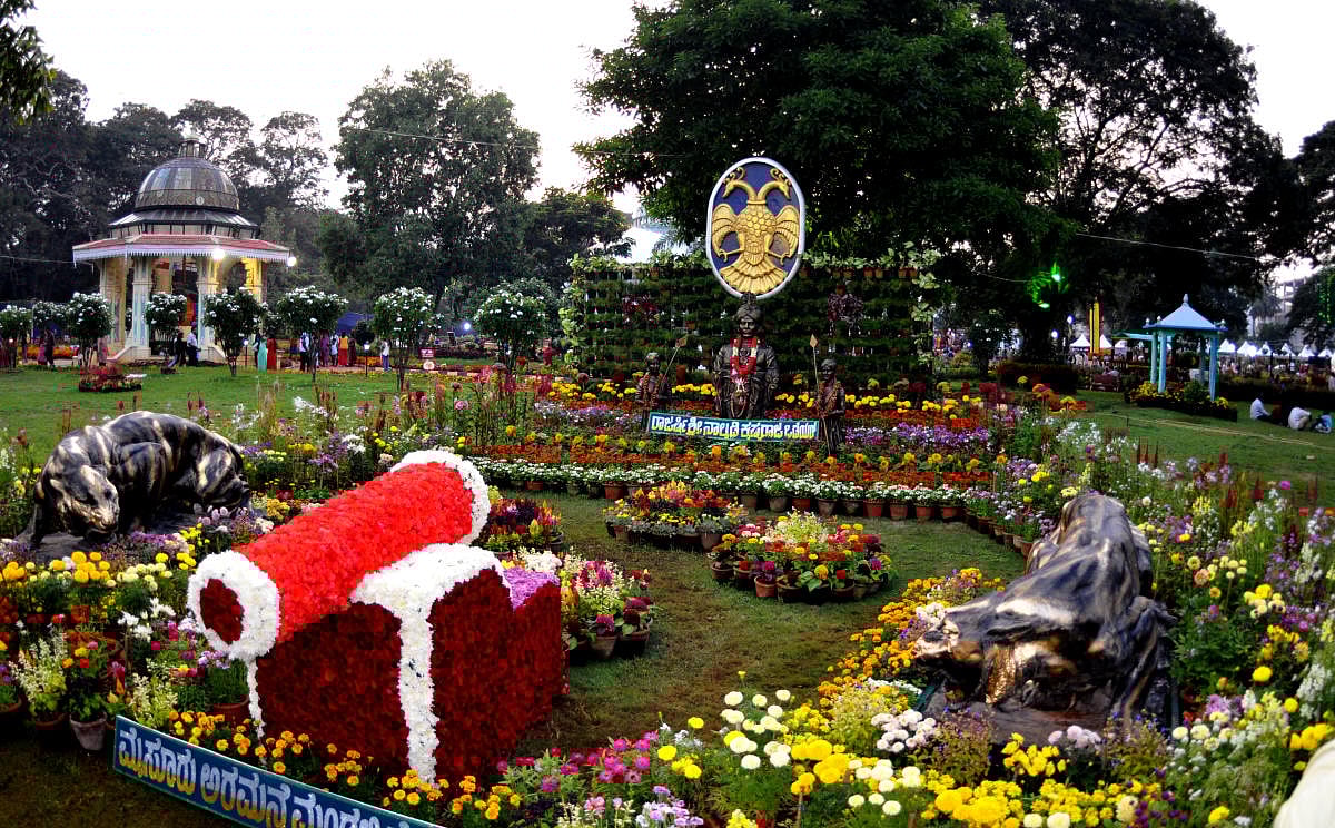 ಮೈಸೂರು: ಪುಷ್ಪಗಳಲ್ಲಿ ಮೈದಳೆಯಲಿದೆ ‘ಚಂದ್ರಯಾನ’ 