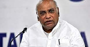 ಕೋವಿಂದ್ ‘ಅಸ್ಪೃಶ್ಯ’ ಹೀಗಾಗಿ ಸಂಸತ್‌ ಭವನಕ್ಕೆ ಶಂಕುಸ್ಥಾಪನೆ ಮಾಡಿರಲಿಲ್ಲ: ಖರ್ಗೆ