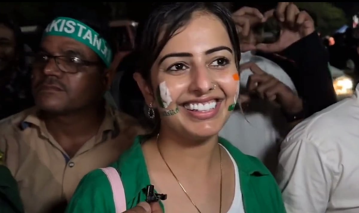 ವಿರಾಟ್ ಸೆಂಚುರಿ ನೋಡಲು ಬಂದಿದ್ದ ಪಾಕ್‌ನ ಮಹಿಳಾ ಅಭಿಮಾನಿಗೆ ನಿರಾಸೆ!