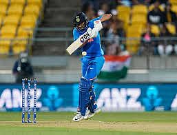 ಏಷ್ಯನ್ ಕ್ರೀಡಾಕೂಟಕ್ಕೆ ತೆರಳುವ ಭಾರತ ಕ್ರಿಕೆಟ್ ತಂಡಕ್ಕೆ ಕರ್ನಾಟಕ ಎದುರು ಸೋಲು