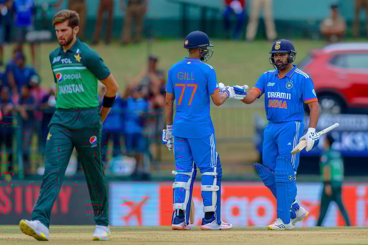 ಗೆಳೆತನ ಮೈದಾನದಿಂದ ಹೊರಗಿರಿಸಬೇಕು: ಗಂಭೀರ್‌ಗೆ ಅಫ್ರಿದಿ ತೀಕ್ಷ್ಣ ಪ್ರತಿಕ್ರಿಯೆ