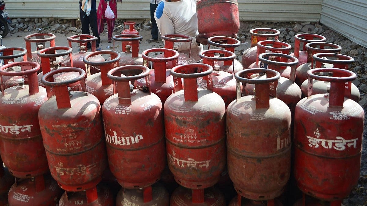 ವಾಣಿಜ್ಯ ಬಳಕೆ ಸಿಲಿಂಡರ್‌ ದರ ₹158ರಷ್ಟು ಇಳಿಕೆ