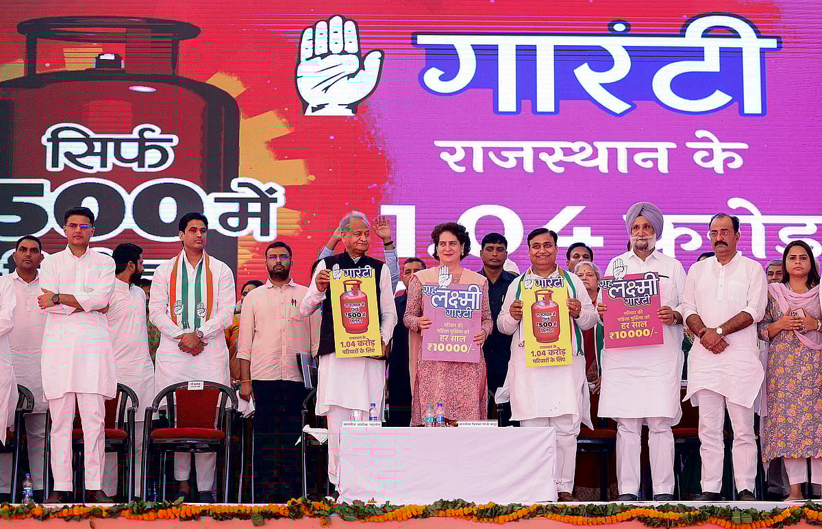 Rajasthan Elections: ಮನೆಯೊಡತಿಗೆ ವಾರ್ಷಿಕ ₹10,000ದ ಭರವಸೆ ನೀಡಿದ ಕಾಂಗ್ರೆಸ್