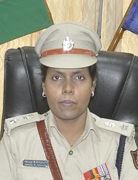 ಧಾರವಾಡ: ಅಸುರಕ್ಷಿತ ಪಟಾಕಿ ಮಳಿಗೆ? ಪರಿಶೀಲನೆಗೆ ಸಿದ್ಧತೆ