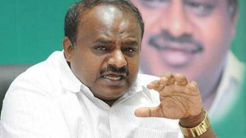 ಎಚ್‌ಡಿಕೆ ಚನ್ನಪಟ್ಟಣ ಬಿಡೋದು ಬೇಡ: ಕಾರ್ಯಕರ್ತರ ದುಂಬಾಲು