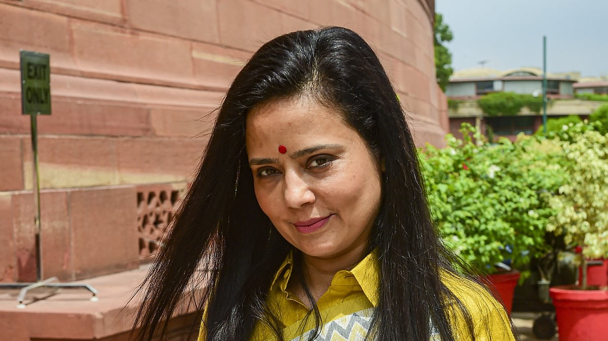 ಮೊಹುವಾ ಮೊಯಿತ್ರಾ ಐ.ಡಿಯಿಂದಲೇ ಪ್ರಶ್ನೆ: ಉದ್ಯಮಿ ಹೇಳಿಕೆ 