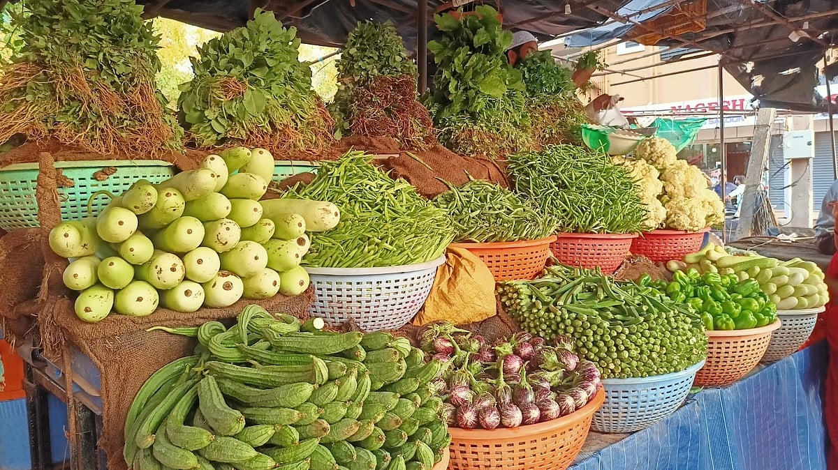ಖಟಕಚಿಂಚೋಳಿ: ದ್ವಿಶತಕದತ್ತ ಬೆಳ್ಳುಳ್ಳಿ, ನೆಲಕಚ್ಚಿದ ಟೊಮೆಟೊ