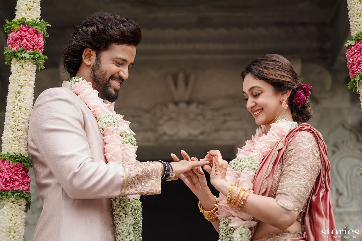 ಕುಟುಂಬ ಸದಸ್ಯರ ಸಮ್ಮುಖದಲ್ಲಿ ನೆರವೇರಿದ ಅರ್ಜುನ್ ಸರ್ಜಾ ಪುತ್ರಿ ನಿಶ್ಚಿತಾರ್ಥ