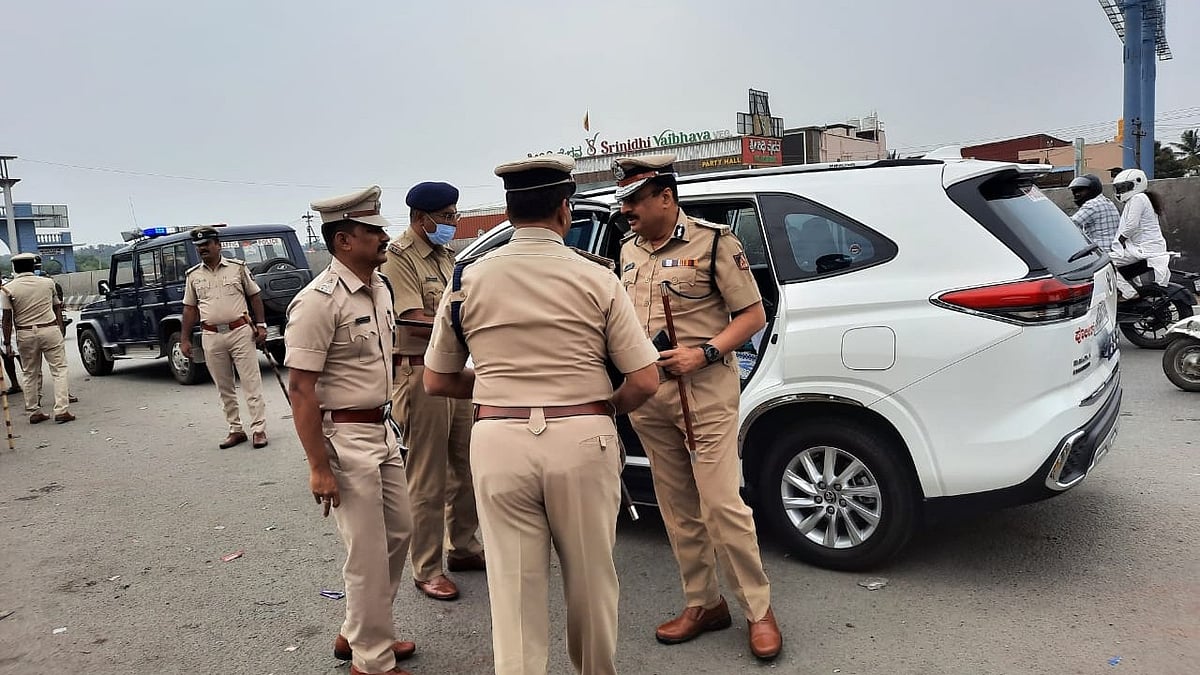 ಅತ್ತಿಬೆಲೆ ಪಟಾಕಿ ದುರಂತ: ಅಕ್ರಮ ಮಳಿಗೆ, ತಪ್ಪಿತಸ್ಥ ಅಧಿಕಾರಿಗಳ ವಿರುದ್ಧವೂ ಕ್ರಮ