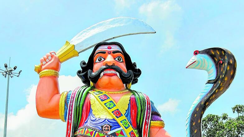 ಚಾಮುಂಡಿ ಬೆಟ್ಟದ ಮಹಿಷಾಸುರ ಪ್ರತಿಮೆ ಸುತ್ತ 200 ಮೀಟರ್ ವ್ಯಾಪ್ತಿಯಲ್ಲಿ ನಿಷೇಧಾಜ್ಞೆ ಜಾರಿ