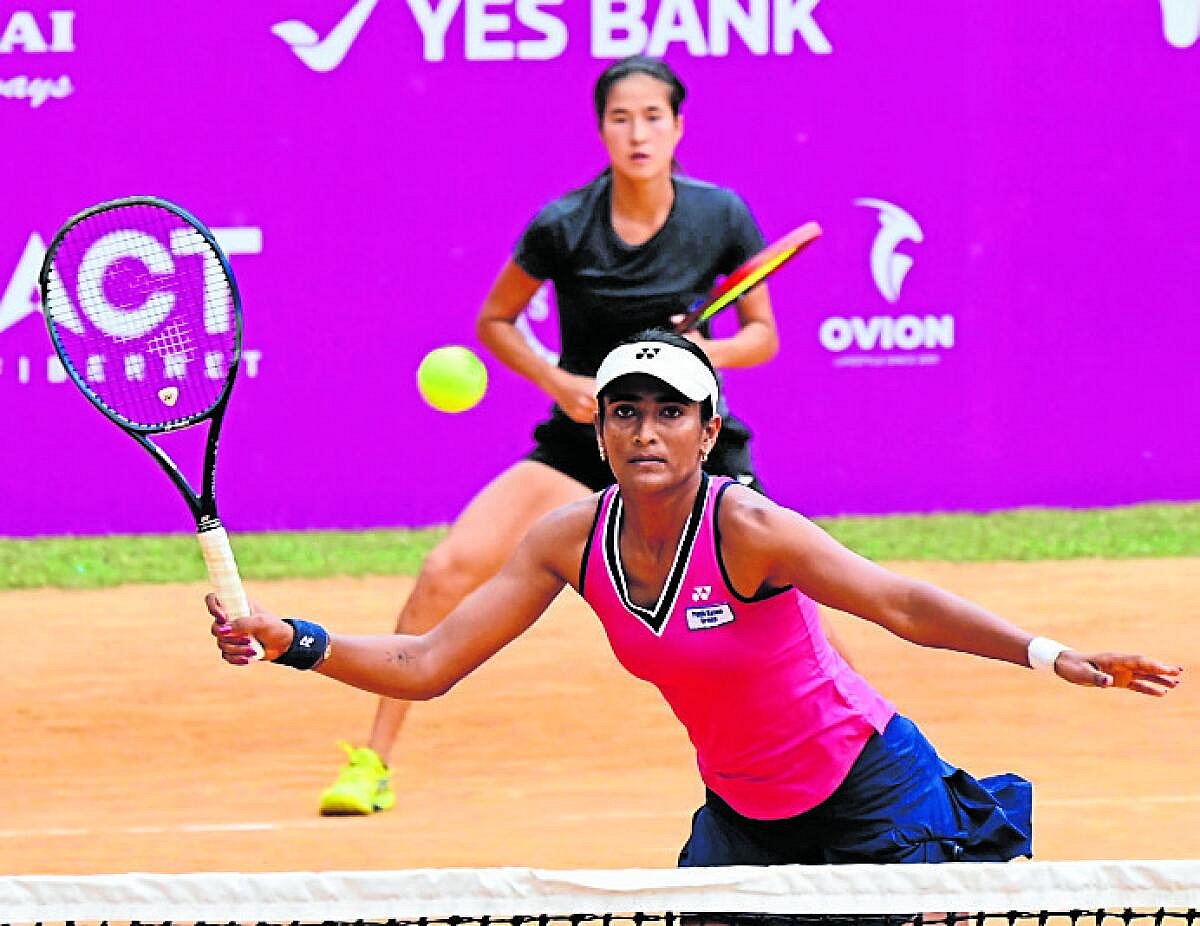 ಐಟಿಎಫ್‌ ಮಹಿಳೆಯರ ವಿಶ್ವ ಟೂರ್‌ ಟೆನಿಸ್‌ ಟೂರ್ನಿ: ವೈದೇಹಿ, ಶ್ರೀವಲ್ಲಿ ಶುಭಾರಂಭ