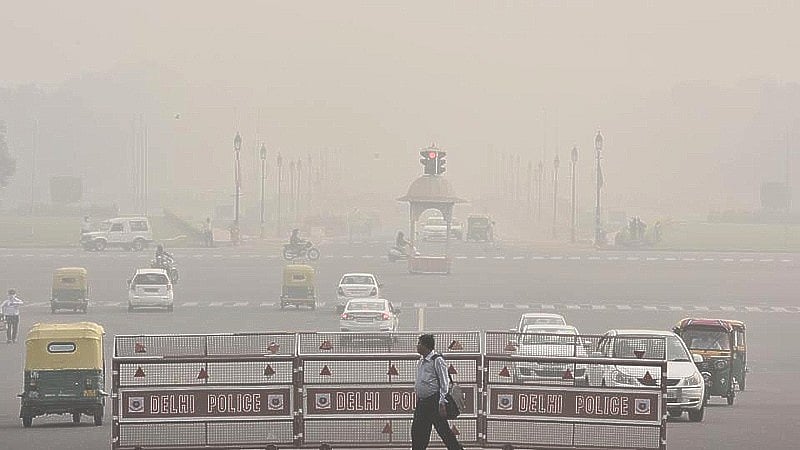 ಕೊಂಚ ಇಳಿಕೆ ಕಂಡ ದೆಹಲಿ ವಾಯುಮಾಲಿನ್ಯ: ಕಾರಣ ಏನು?