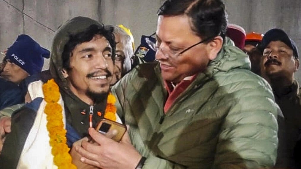 ಸಿಲ್ಕ್ಯಾರಾ ಸುರಂಗ ಕುಸಿತ: 17 ದಿನಗಳ ನಂತರ 41 ಕಾರ್ಮಿಕರ ರಕ್ಷಣೆ ಯಶಸ್ವಿ