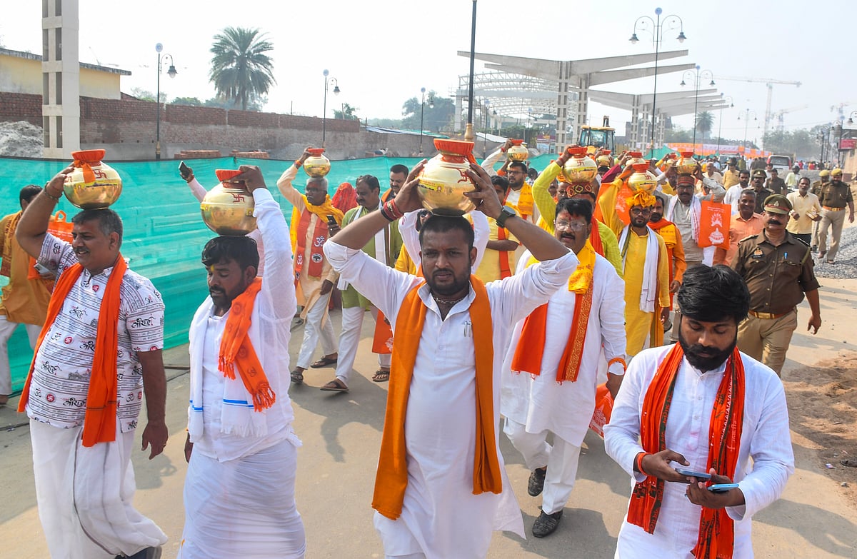ಅಯೋಧ್ಯೆ | ರಾಮ ಮೂರ್ತಿ ಪ್ರತಿಷ್ಠಾಪನೆ ವಿಧಿವಿಧಾನ ಆರಂಭ