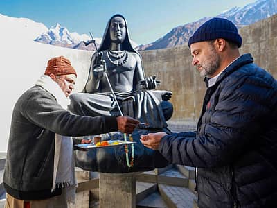 ಕೇದಾರನಾಥದಲ್ಲಿ ಆದಿ ಗುರು ಶಂಕರಾಚಾರ್ಯ ಸಮಾಧಿ ಸ್ಥಳಕ್ಕೆ ರಾಹುಲ್ ಭೇಟಿ