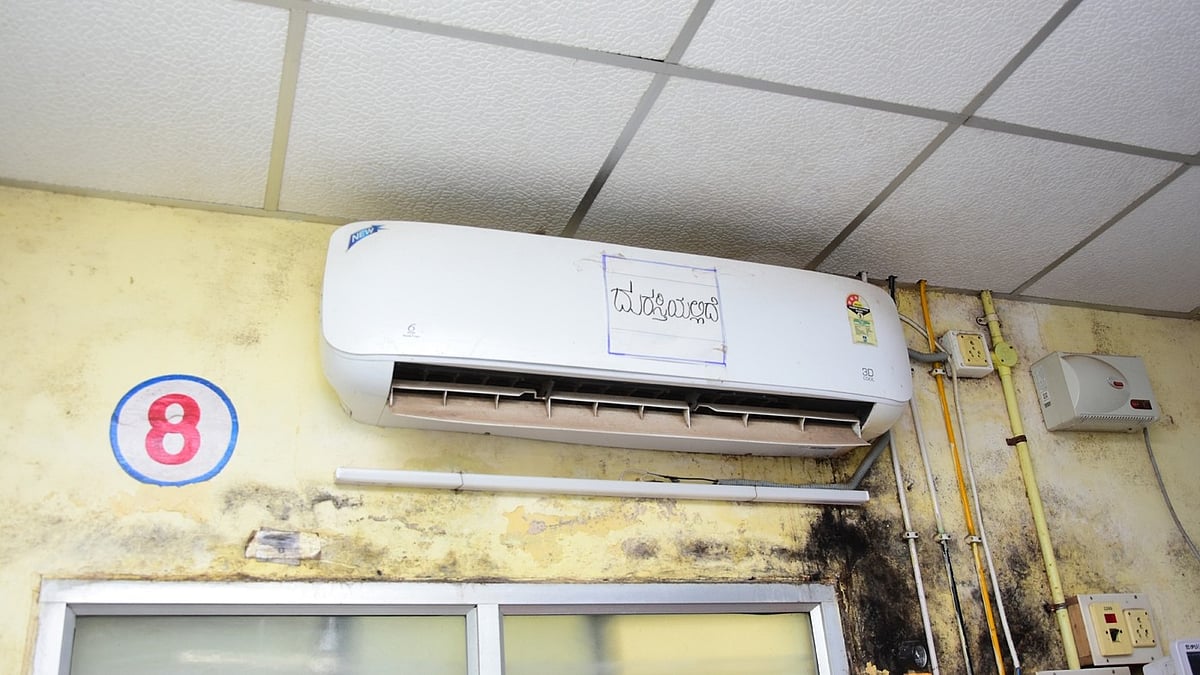 ಚಿತ್ರದುರ್ಗ | ತೀವ್ರ ನಿಗಾ ಘಟಕದಲ್ಲಿದೆ ಜಿಲ್ಲಾ ಆಸ್ಪತ್ರೆ ಐಸಿಯು!